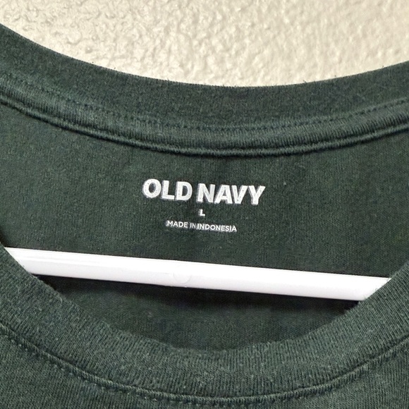 Old Navy EveryWear Crop T-Shirt - Picture 2 of 9